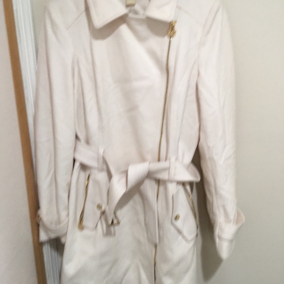 Michael Kors coat ** moving -Make me an offer ! - Picture 2 of 4